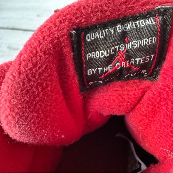 Rare Find! Air Jordan 11 Retro BP "Gym Red" - Size 3Y - Picture 8 of 11